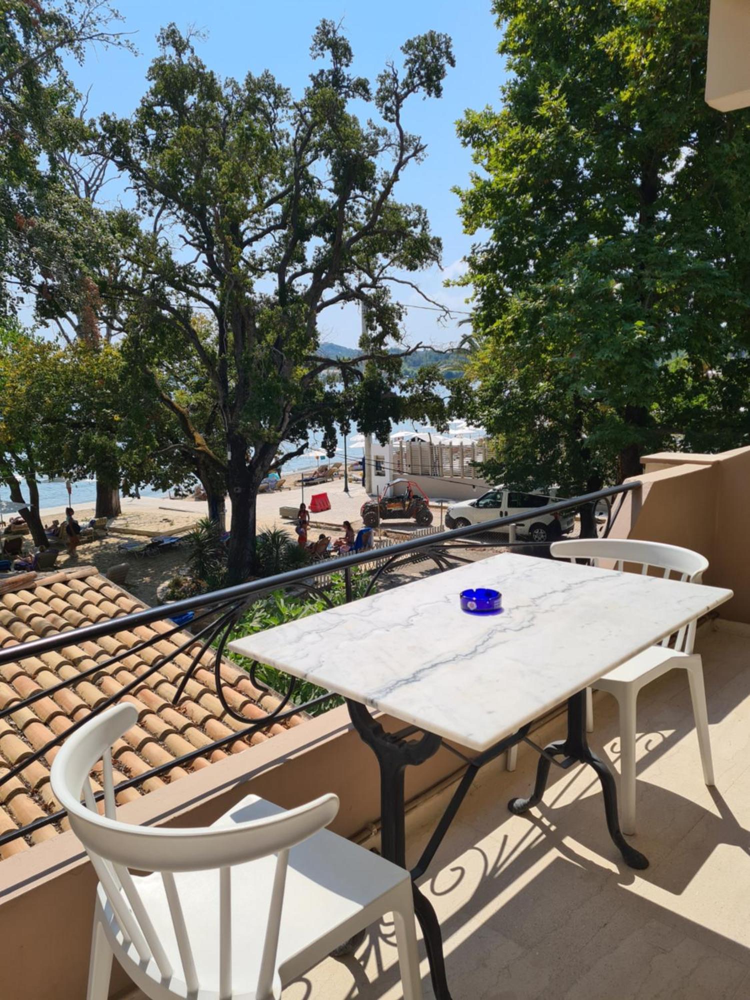 Malibu Summer Studios Дассия Экстерьер фото
