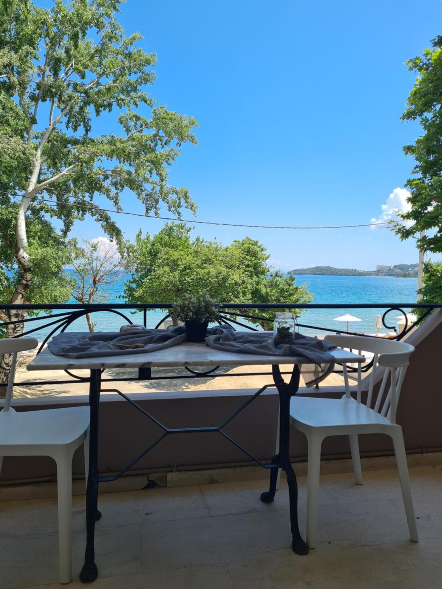 Malibu Summer Studios Дассия Экстерьер фото