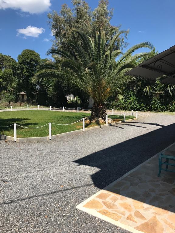 Malibu Summer Studios Дассия Экстерьер фото